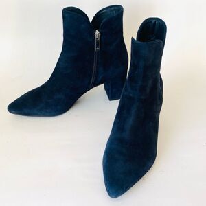 Aquatalia Navy Suede Ankle Boots 2.5” Heel sz 9.5 Castlecore, Preppy Academia